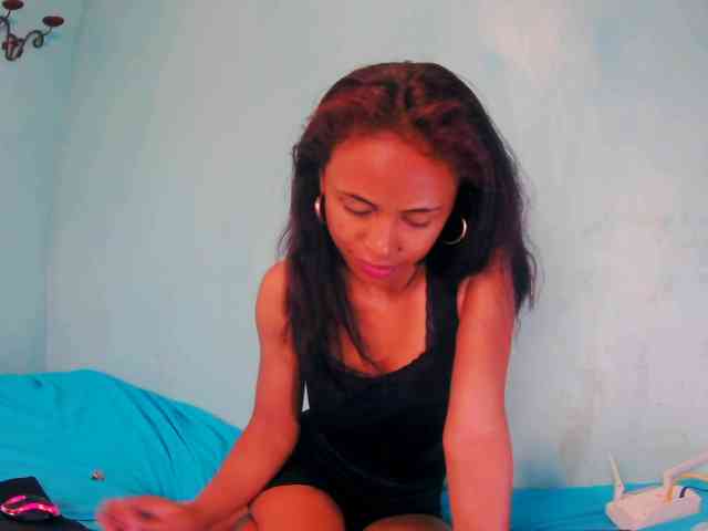 Reinewallashy3 webcam