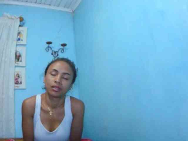 Reinewallashy3 webcam