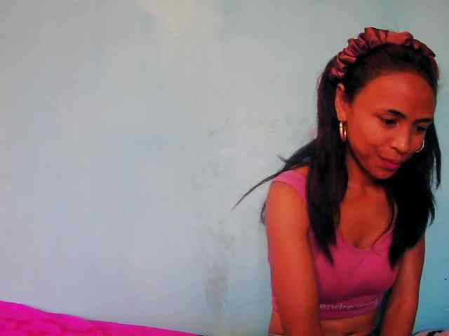 Reinewallashy3 webcam