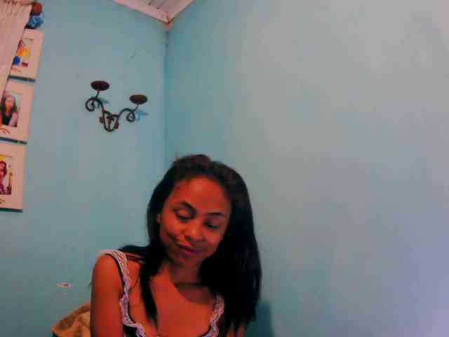 Reinewallashy3 webcam