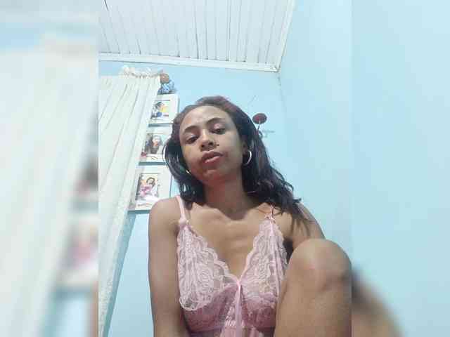 Reinewallashy3 webcam