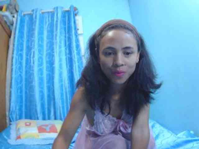 Reinewallashy3 webcam