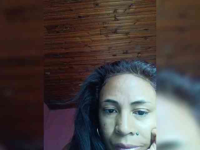 Reinewallashy3 webcam