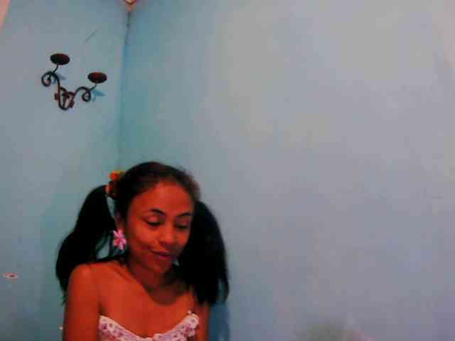 Reinewallashy3 webcam