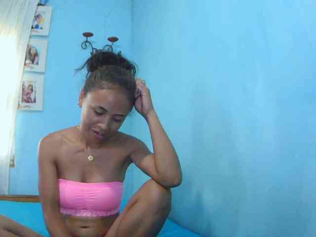 Reinewallashy3 webcam