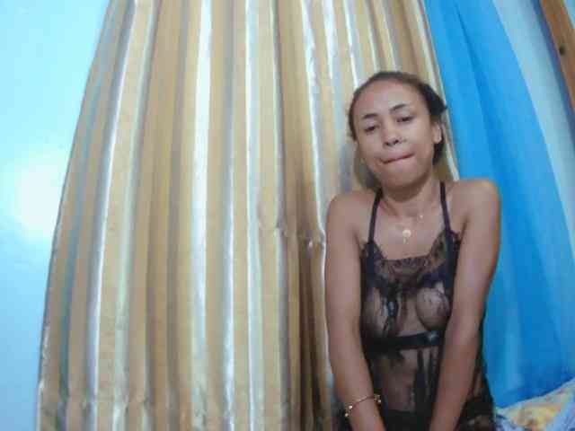 Reinewallashy3 webcam