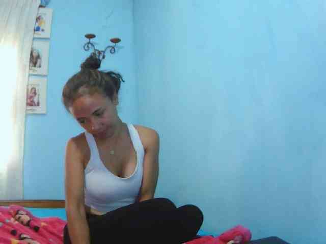 Reinewallashy3 webcam