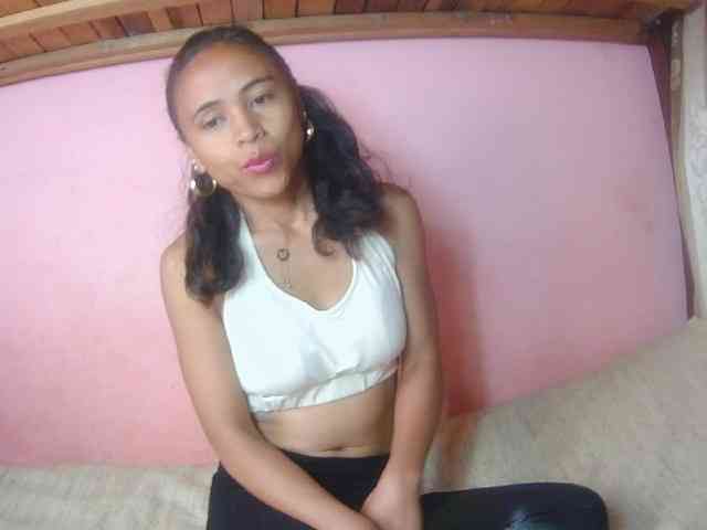Reinewallashy3 webcam