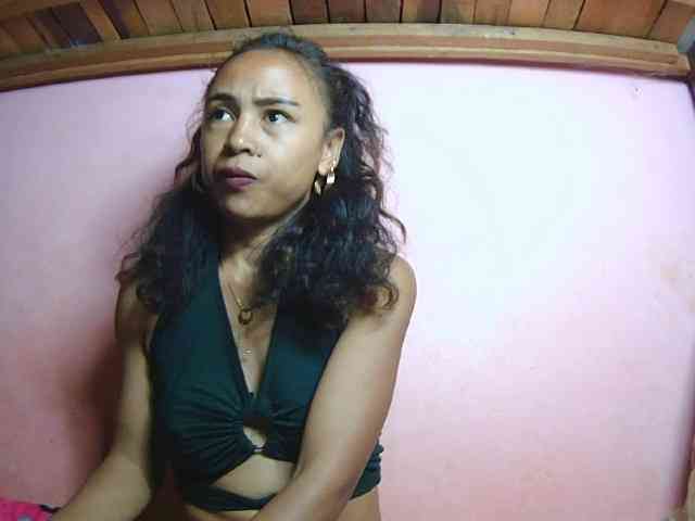 Reinewallashy3 webcam
