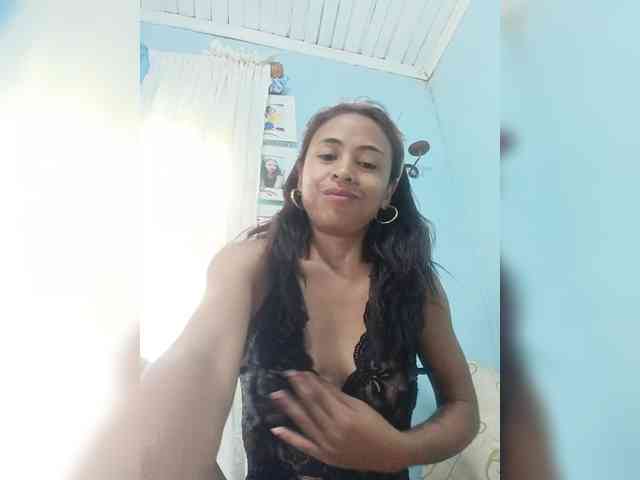 Reinewallashy3 webcam