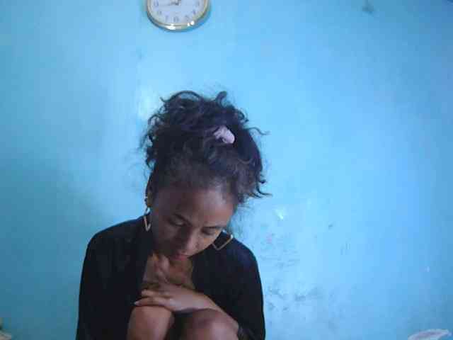 Reinewallashy3 webcam