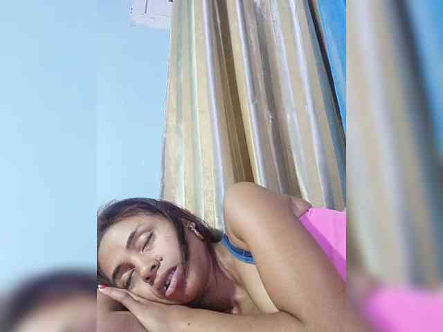 Reinewallashy3 webcam