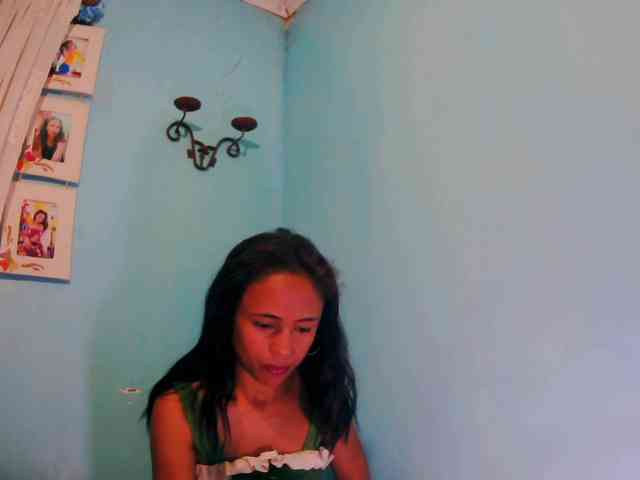 Reinewallashy3 webcam