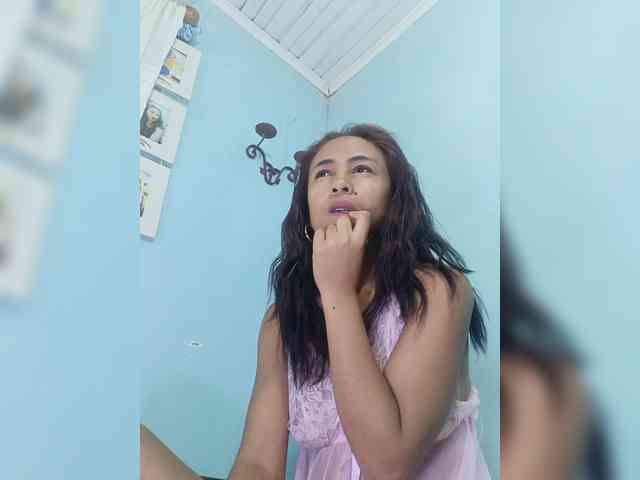 Reinewallashy3 webcam