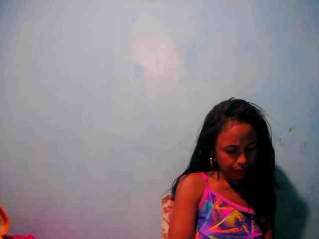 Reinewallashy3 webcam