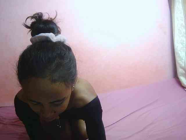 Reinewallashy3 webcam