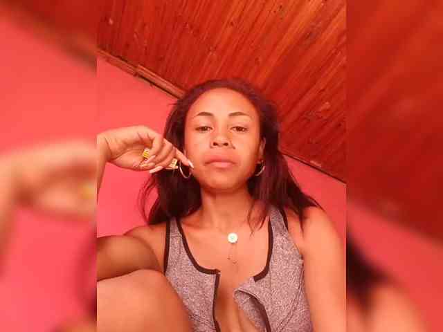 Reinewallashy3 webcam