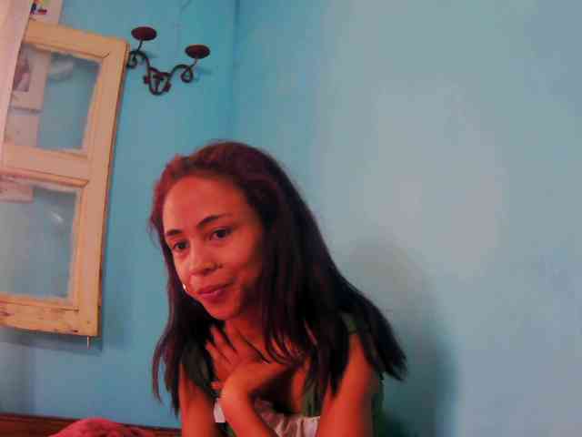 Reinewallashy3 webcam