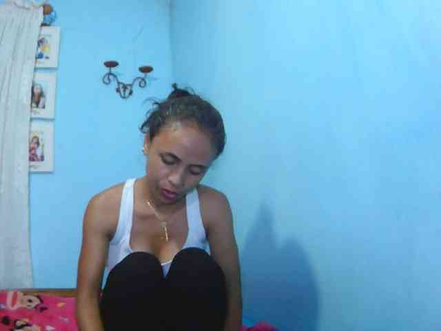 Reinewallashy3 webcam