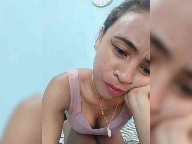 Reinewallashy3 webcam