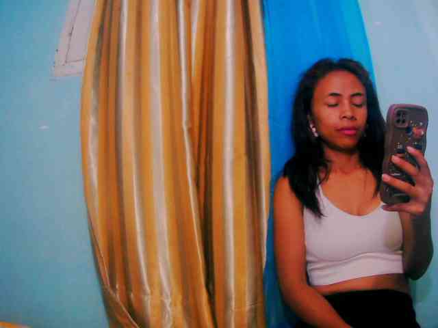 Reinewallashy3 webcam