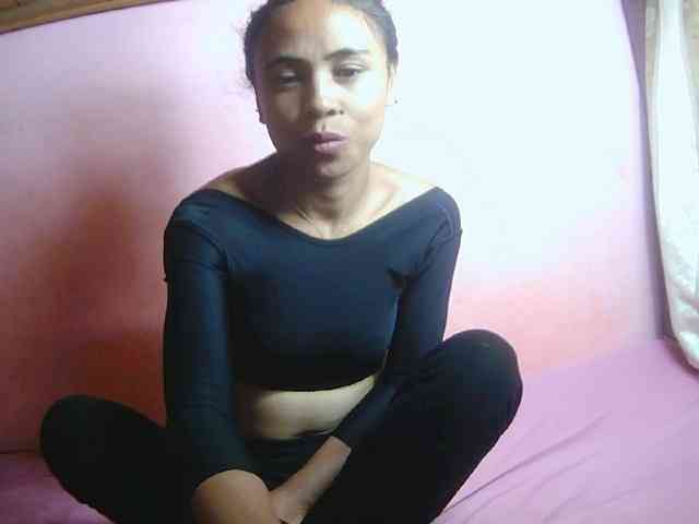 Reinewallashy3 webcam
