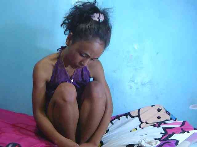 Reinewallashy3 webcam