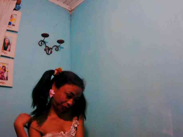 Reinewallashy3 webcam