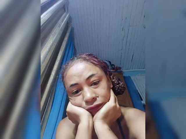 Reinewallashy3 webcam