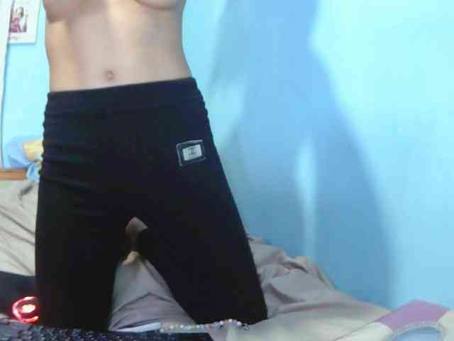 Reinewallashy3 webcam