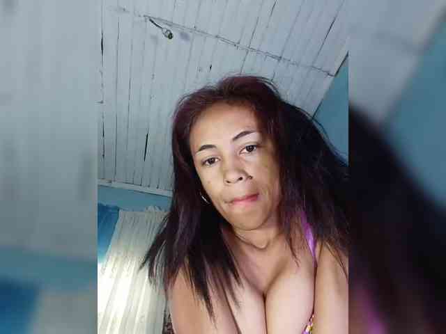 Reinewallashy3 webcam