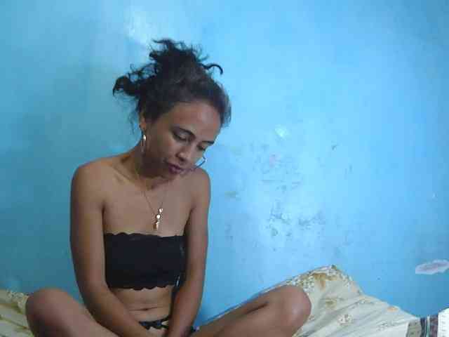 Roxanne03
