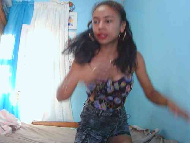 Reinewallashy3 webcam