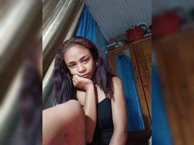 Reinewallashy3 webcam