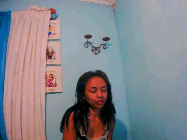 Reinewallashy3 webcam