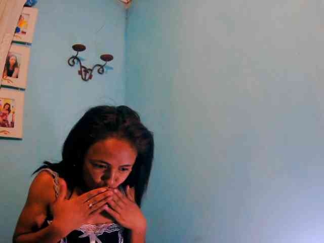 Reinewallashy3 webcam