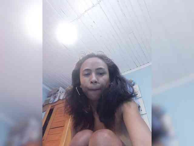 Roxanne03