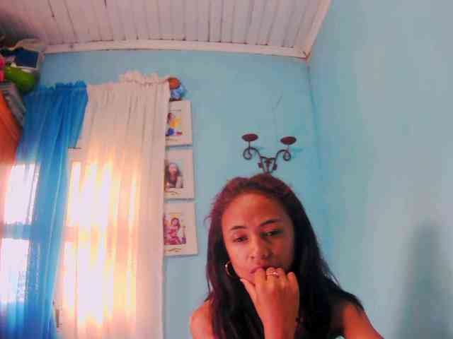 Reinewallashy3 webcam