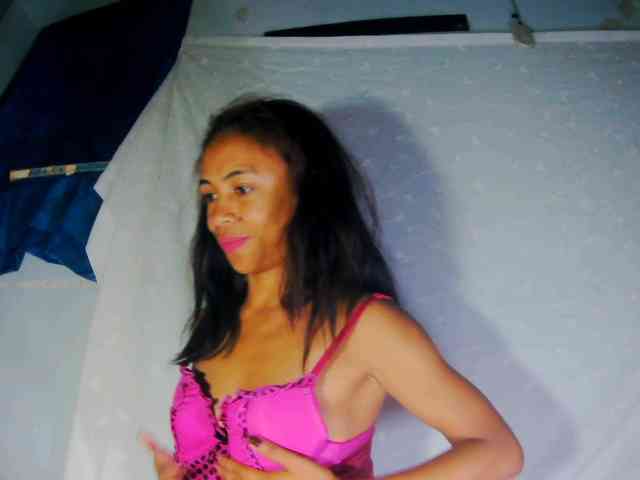 Reinewallashy3 webcam