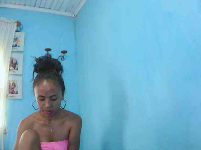 Reinewallashy3 webcam