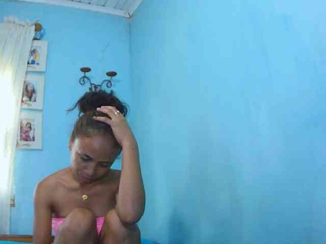 Reinewallashy3 webcam