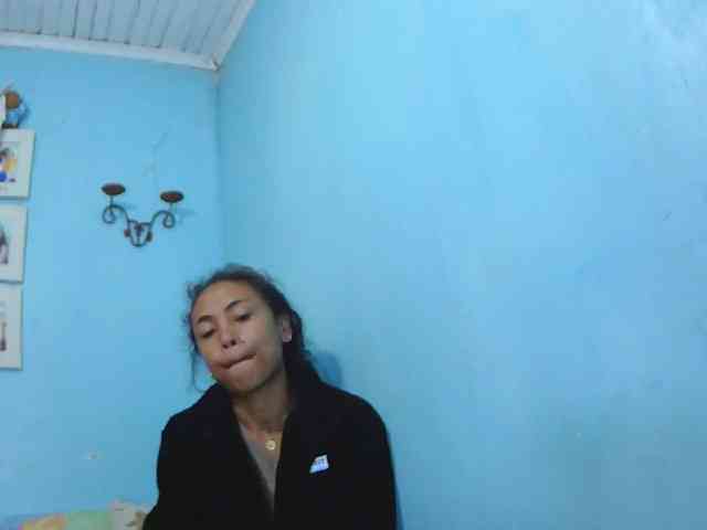 Reinewallashy3 webcam