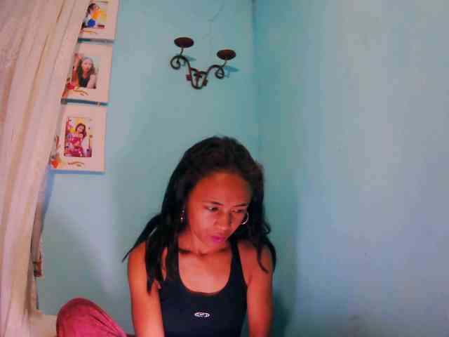 Reinewallashy3 webcam