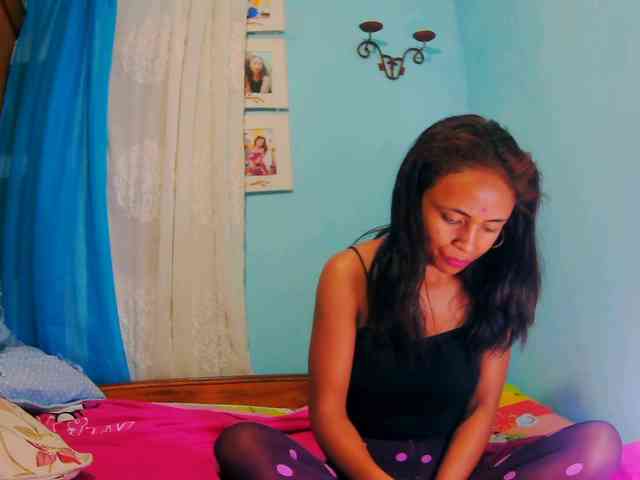 Reinewallashy3 webcam