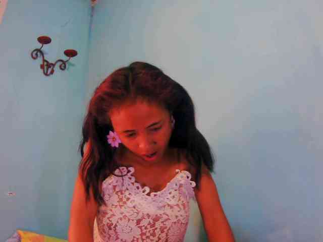 Reinewallashy3 webcam