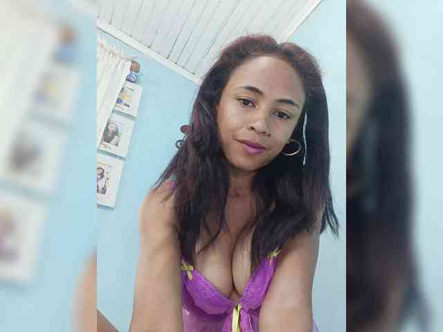 Reinewallashy3 webcam