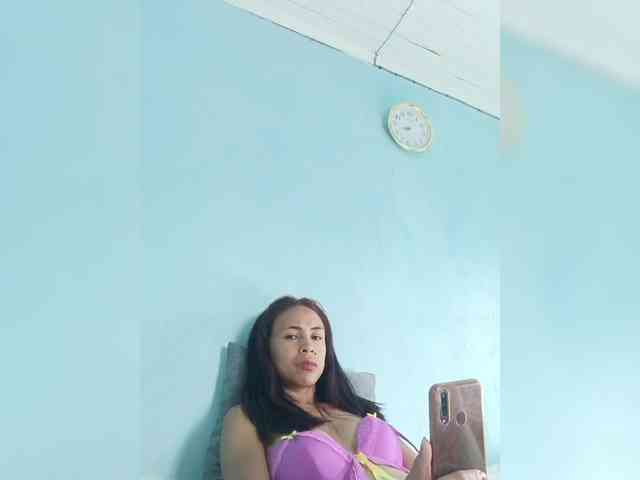 Reinewallashy3 webcam