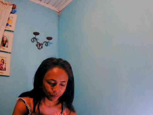 Reinewallashy3 webcam