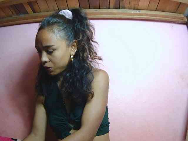 Reinewallashy3 webcam