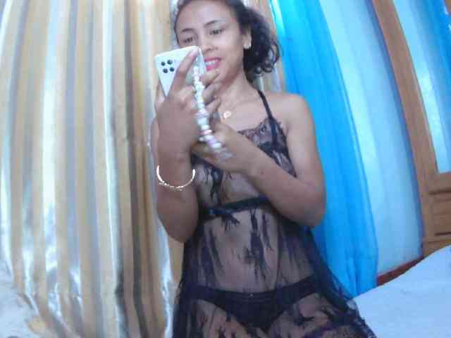 Reinewallashy3 webcam